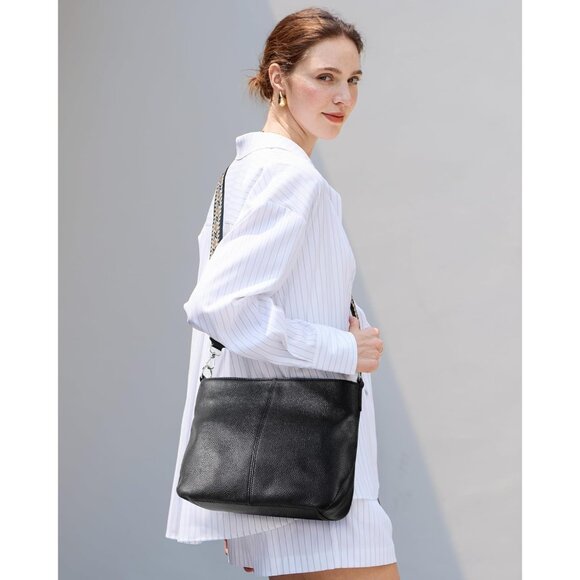 Chic Women's Leather Purse with Adjustable Straps - Lightweight Classic Design - Picture 2 of 8